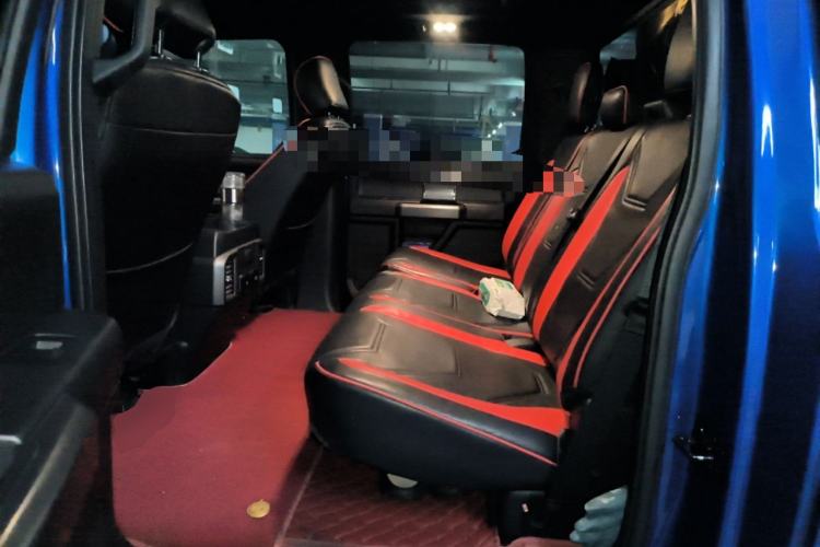 Used Ford F-150 Raptor 
