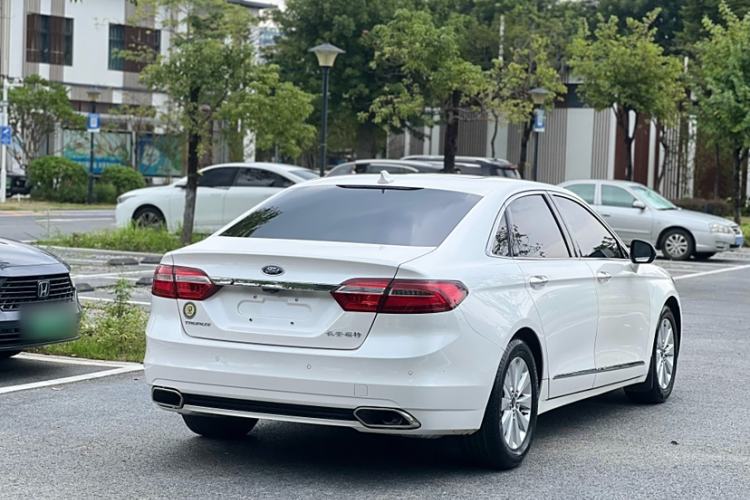 Used Ford Taurus 2017 EcoBoost 180 Luxury Model