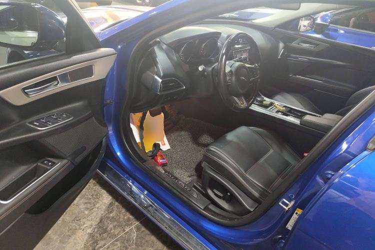 Used Jaguar XEL 2018 2.0T 200 PS LOVE Devotion Edition