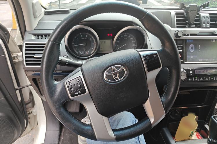 Used Toyota Prado 2016 2.7L Automatic Standard Edition Steering Wheel