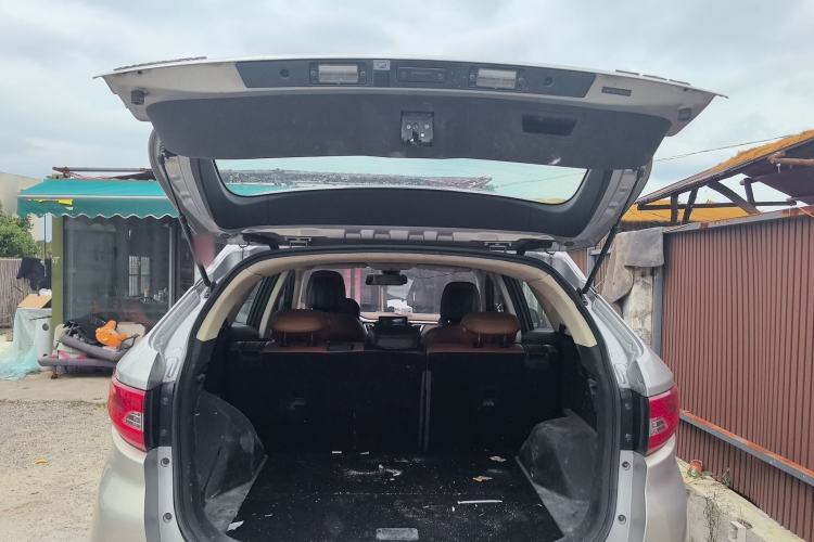 Used Soueast DX7 2015 1.5T Manual Luxury Model Trunk