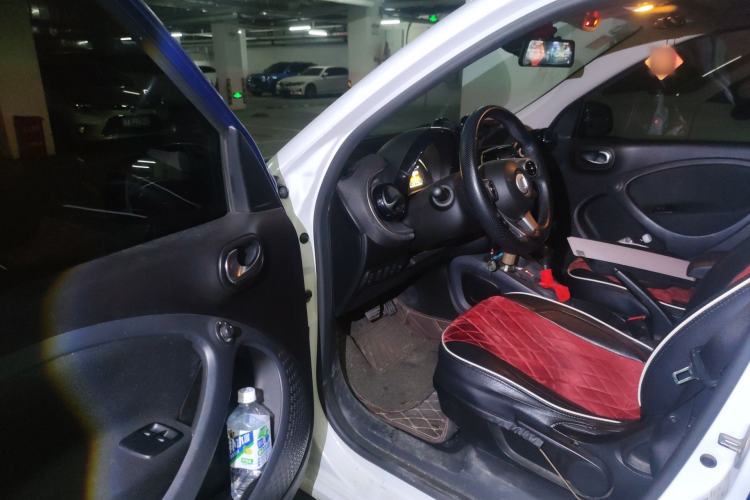 Used smart forfour 2016 1.0L 52 kW Passion Edition Driver Seat