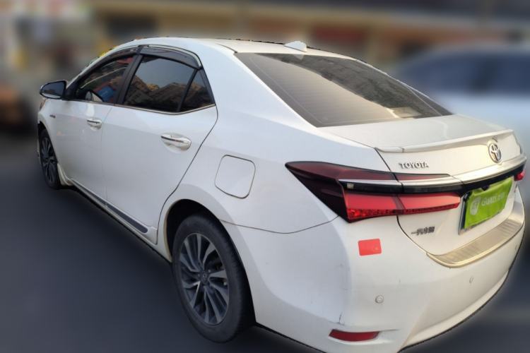 Used Toyota Corolla 2016 Dual-Engine 1.8L E-CVT Elite Edition