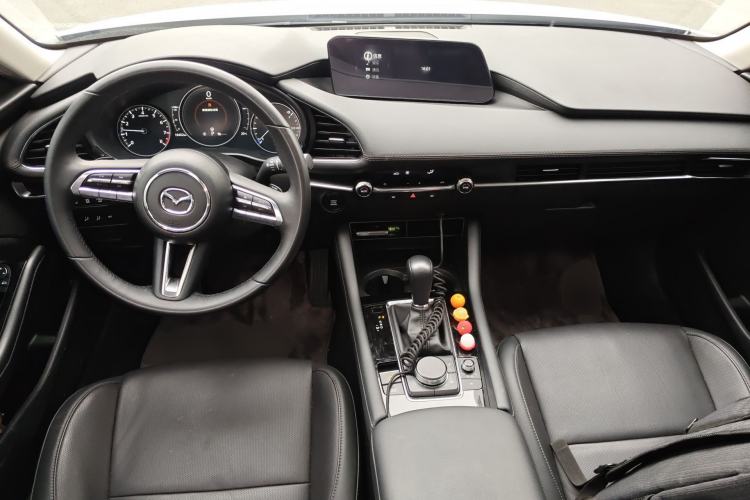 Used Mazda 3 Axela 2023 2.0L Automatic ZhiZhen Edition Center Console