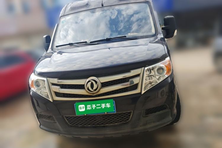 Used Dongfeng Yufeng 2020 2.3T Economy Standard Edition Logistics Vehicle Short Wheelbase Mid-Roof Design 5-9 Seats WP2.3 Front