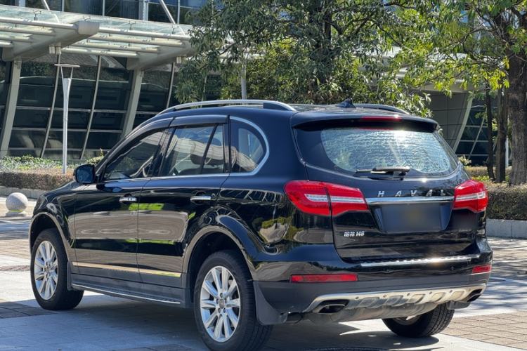 Used Haval H8 2015 2.0T Two-Wheel-Drive Standard Version
