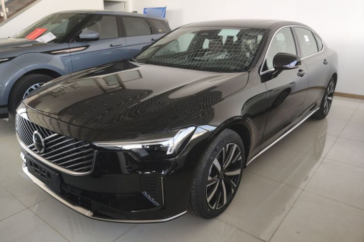 Used Volvo S90 2026 B5 Zhiyi Luxury Edition