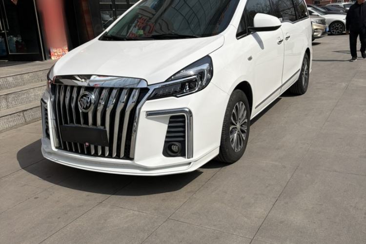 Used Buick GL8 2021 Land Cruiser Executive Class 652T Luxury Model