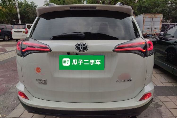Used Toyota RAV4 2019 2.0L CVT Two-Wheel Drive Pioneer Edition China VI Standard Rear