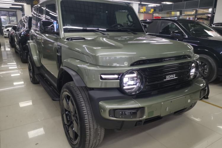 Used iCAR V23 2025 501 Four-Wheel Drive Intelligent Driving Version