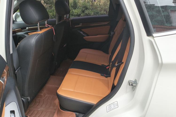 Used BAIC Weiwang S50 2016 1.5T Manual Happy Motion Superior Edition Left Rear Seat