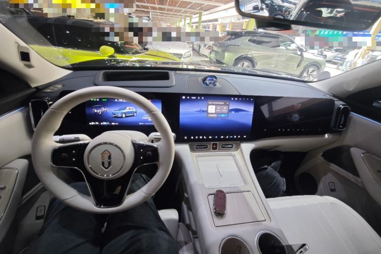 Used Hima AITO M8 2025 Extended-Range Max+ Version 53.4 kWh 5-Seater Edition