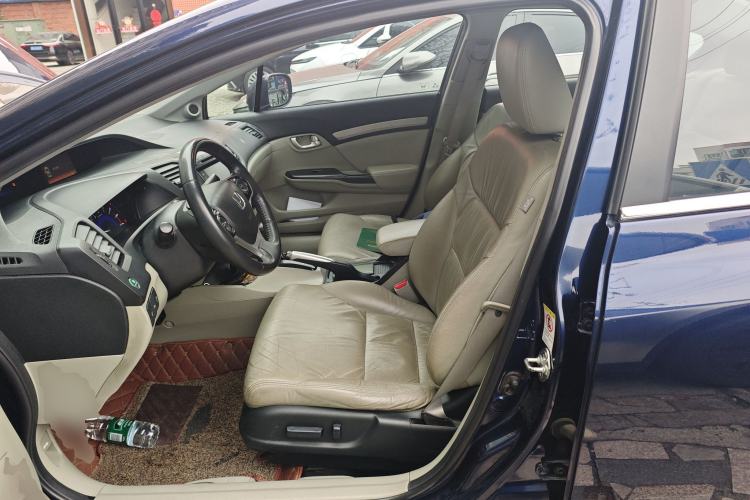 Used Honda Civic 2014 1.8L automatic luxury edition Left Front Seat