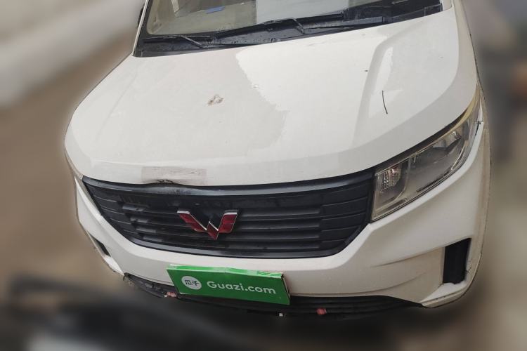 Used Wuling Hongguang PLUS 2019 1.5T Manual Standard Edition 5 Seats