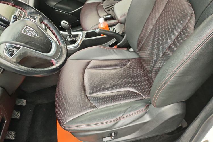 Used Baojun 560 2016 1.8L Manual Luxury Edition Left Front Seat