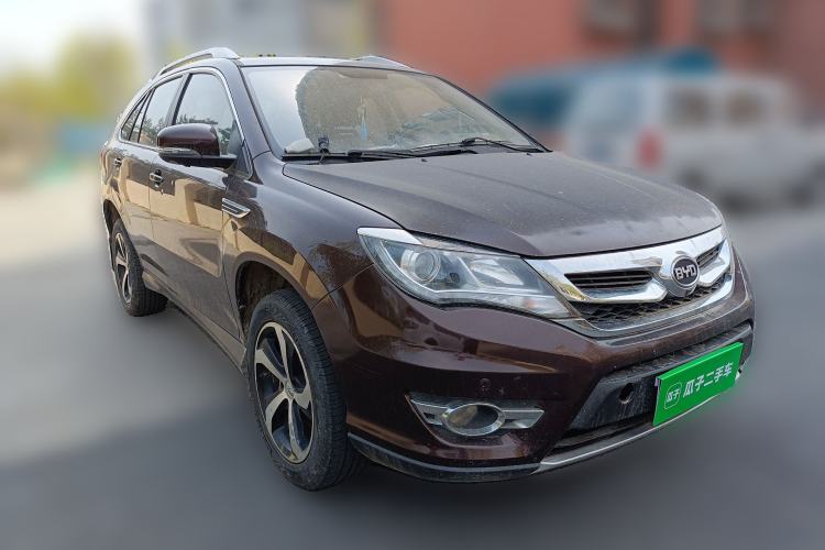 Used BYD S7 2015 2.0T Upgraded Automatic Luxury Version Front Right 45 Deg