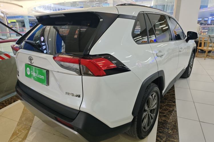 Used Toyota RAV4 2023 2.0L CVT Two-Wheel Drive 20th Anniversary Platinum Edition