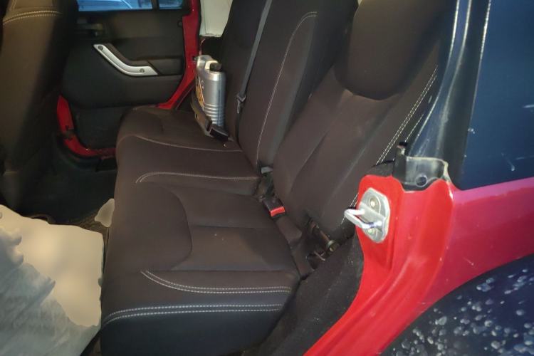 Used Jeep Wrangler 2014 3.0L Sahara Four-Door Edition