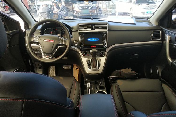 Used Haval H6 2015 Sport Edition 1.5T Automatic Two-Wheel Drive Luxury Model
