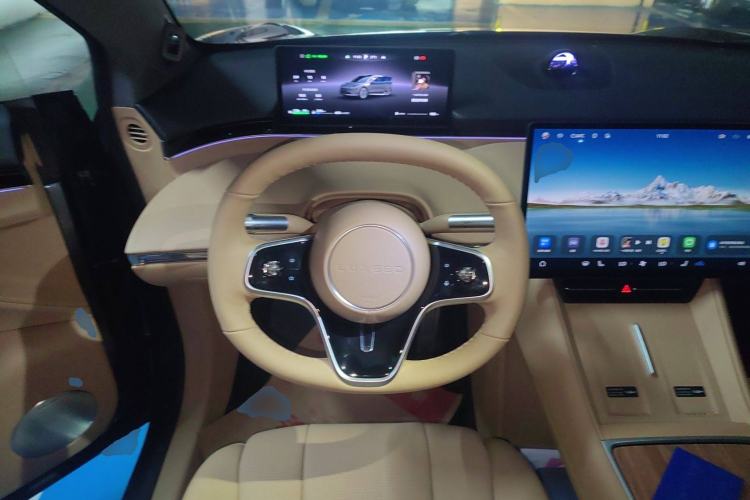 Used Hima Luxeed R7 2025 Range-Extended Version 251 km Max
