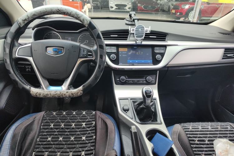 Used Geely Auto Emgrand GL 2017 1.8L Manual Elite Model Center Console