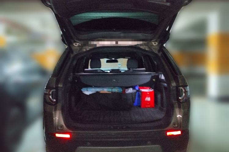 Used Land Rover Discovery Sport 2017 2.0T Cool Black Limited Edition Trunk