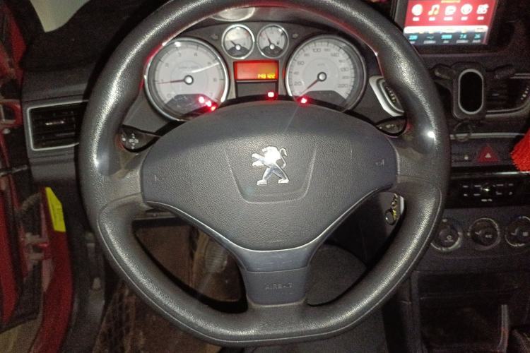 Used Peugeot 308 2014 Enjoy Edition Classic 1.6L Manual YouShang Model