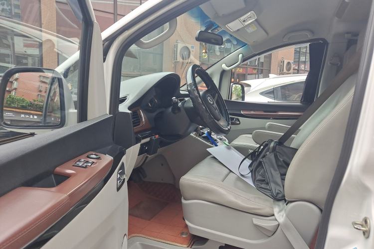 Used JAC Group Refine M5 2016 2.0T Gasoline Manual Business Edition Driver Seat