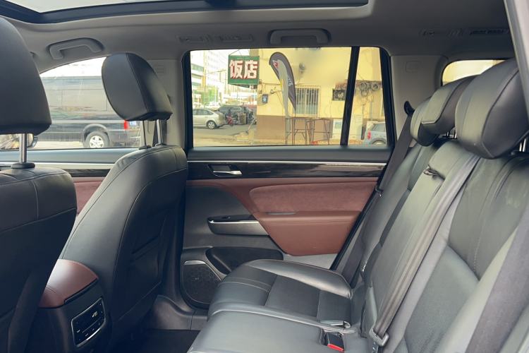 Used GAC Trumpchi GS8 2017 320T Two-Wheel Drive Luxury Smart Connectivity Version (7 Seats)