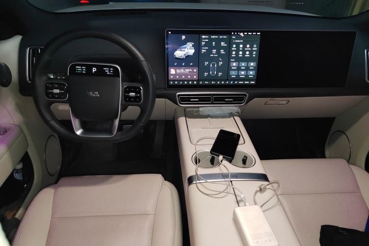 Used Li Auto L9 2024 Ultra Model Center Console