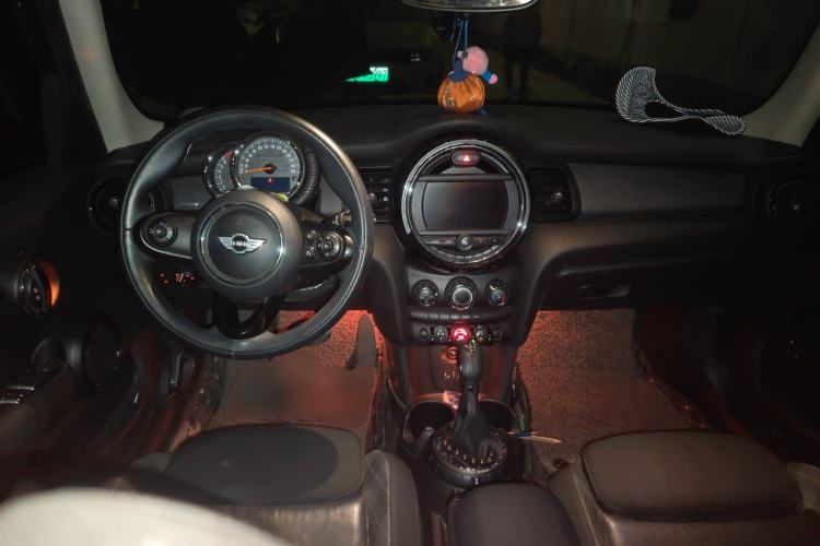 Used MINI 2016 1.5T COOPER Five-Door Edition
