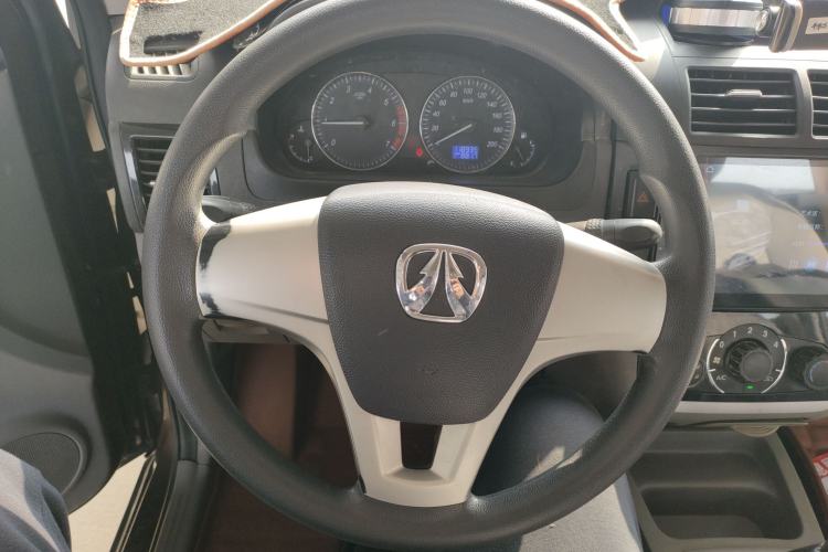 Used BAIC Weiwang M20 2014 1.5L Basic Version DAM15DL
