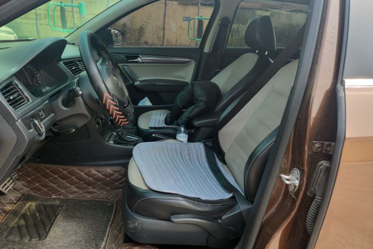 Used Volkswagen Cross Lavida 2014 1.4TSI DSG