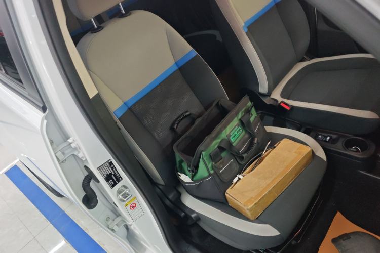 Used ORA White Cat 2020 305 km Luxury Version Right Front Seat