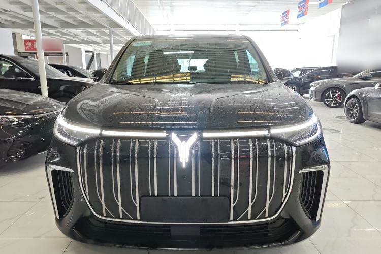 Used VOYAH Dream 2024 EV Long-Range Premium Edition Front