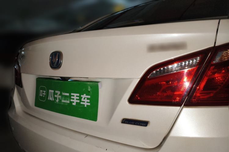 Used CHANGAN Eado 2015 1.6L Manual Luxury Model China IV Standard Rear