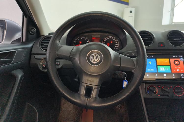 Used Volkswagen Jetta 2015 1.4L Manual Fashion Model
