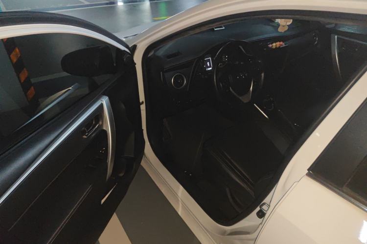 Used Toyota Corolla 2017 Revised Dual-Engine 1.8L E-CVT Elite Edition
