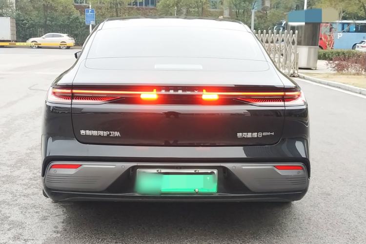 Used Geely Galaxy Galaxy 8 2025 130km EM-i Deluxe Edition
