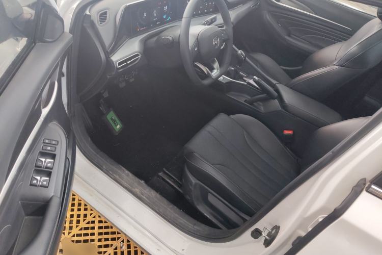 Used CHANGAN Eado 2021 PLUS 1.6L GDI Manual Luxury Model
