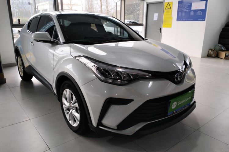 Used Toyota IZOA 2021 Dual-Motor 2.0L Yixiang Edition Front Right 45 Deg