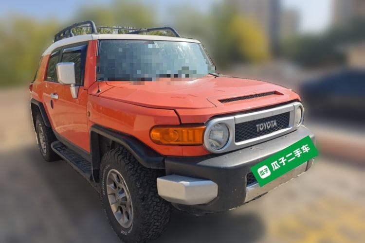 Used Toyota FJ Cruiser 2013 4.0L Front Right 45 Deg