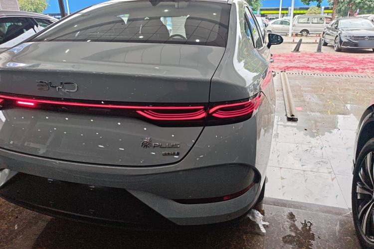 Used BYD Qin PLUS 2025 DM-i Smart Drive 120KM Superior Model