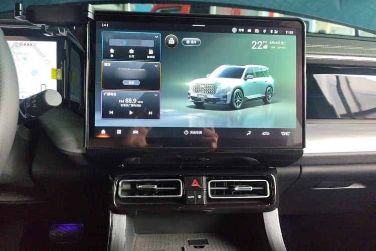 Used GAC Trumpchi GS8 2022 Linghang Series 2.0 TGDI Two-Wheel-Drive Luxury Smart Connectivity Version (7 Seats)