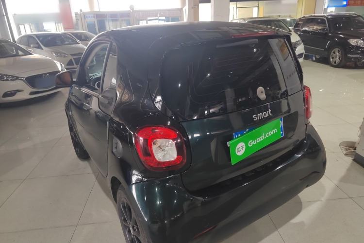 Used smart fortwo 2015 1.0L 52 kW hardtop Dynamic version Rear Left 45 Deg