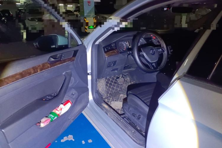 Used Volkswagen Magotan 2018 Facelift 330TSI DSG Luxury Model