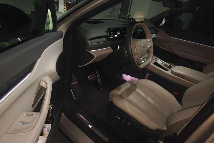 Used Nio ES8 2023 100kWh
