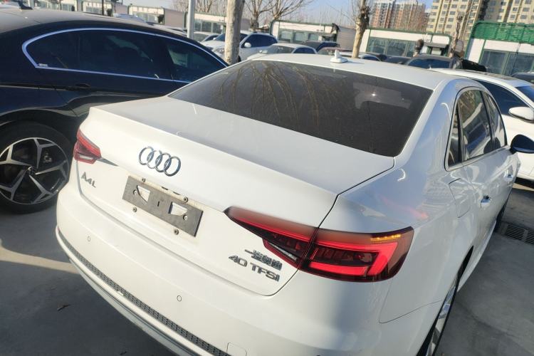 Used Audi A4L 2018 30th Anniversary Edition 40 TFSI Fashion Model
