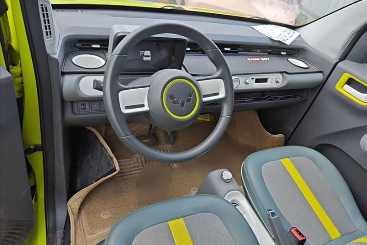 Used Wuling Hongguang MINIEV 2022 GAMEBOY 200km Gaming Edition with Lithium Iron Phosphate