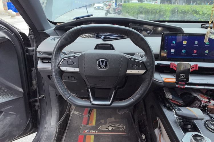Used CHANGAN UNI-V 2022 1.5T Prestige Version Steering Wheel